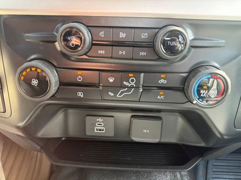 Used 2024 Ford F550 4x4 Crew Cab Super Duty image 27