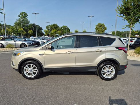 Used 2018 Ford Escape SE AWD/4WD image 6