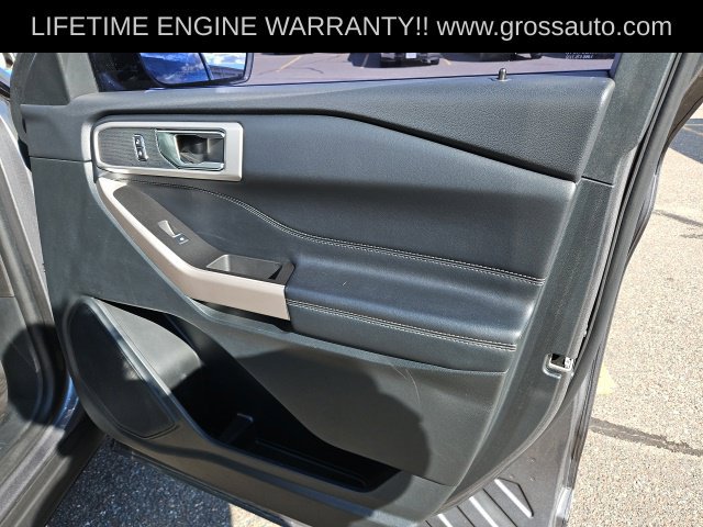 Used 2023 Ford Explorer XLT w/ Equipment Group 202A AWD/4WD image 37