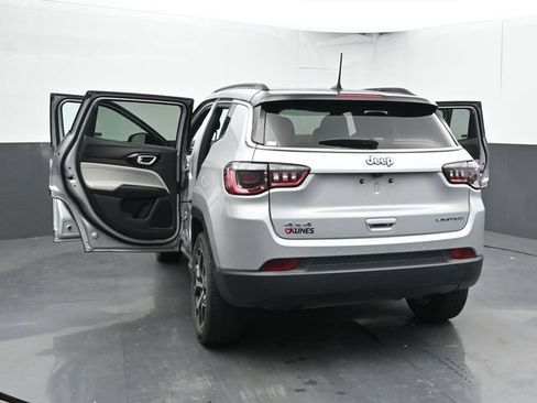 Used 2025 Jeep Compass Limited AWD/4WD image 54