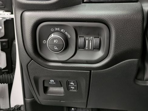 Used 2025 RAM 1500 Laramie w/ Night Edition AWD/4WD image 21
