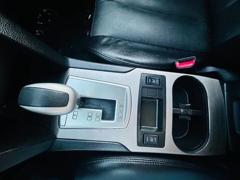 Used 2012 Subaru Outback 3.6R Limited image 30