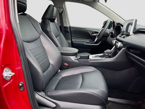 Used 2025 Toyota RAV4 XLE Premium w/ Weather Package AWD/4WD image 26