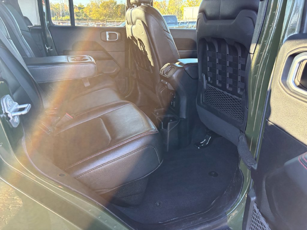 Used 2021 Jeep Gladiator Rubicon AWD/4WD image 12