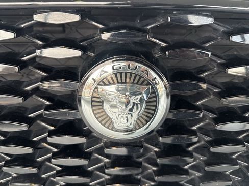 Used 2025 Jaguar F-PACE R-Dynamic S image 2