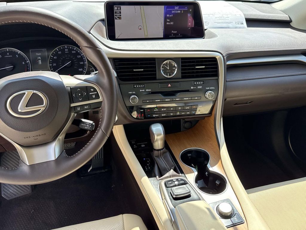 Used 2017 Lexus RX 350 AWD image 9