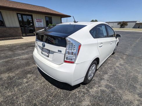 Used 2011 Toyota Prius Two image 8