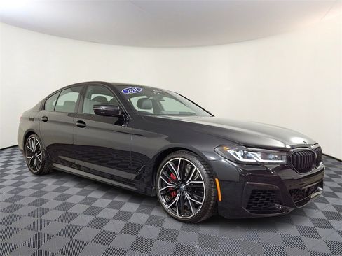 Used 2021 BMW M550i xDrive w/ Dynamic Handling Package image 1