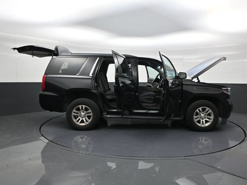 Used 2018 Chevrolet Tahoe LS RWD image 28
