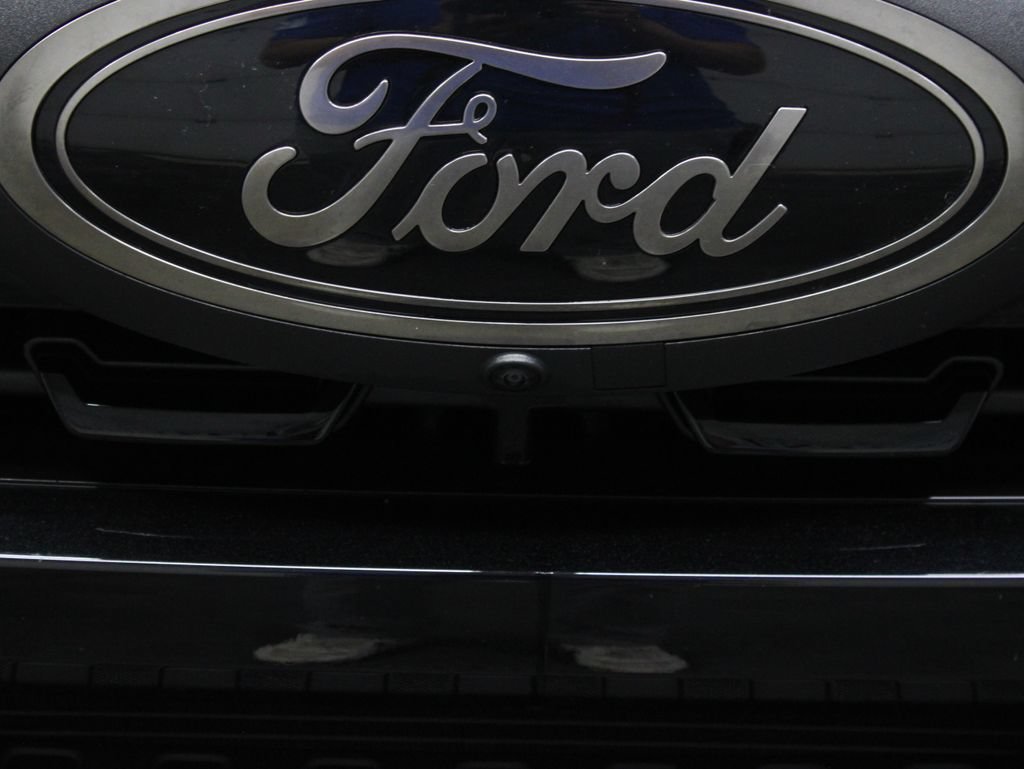 Used 2024 Ford F250 Lariat w/ Tremor Off-Road Package AWD/4WD image 58
