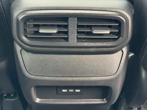 Certified 2025 Honda Passport EX-L image 17
