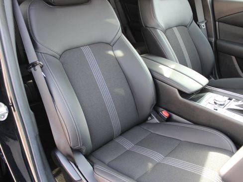 Used 2025 MAZDA CX-50 2.5 Hybrid w/ Preferred Pkg image 24