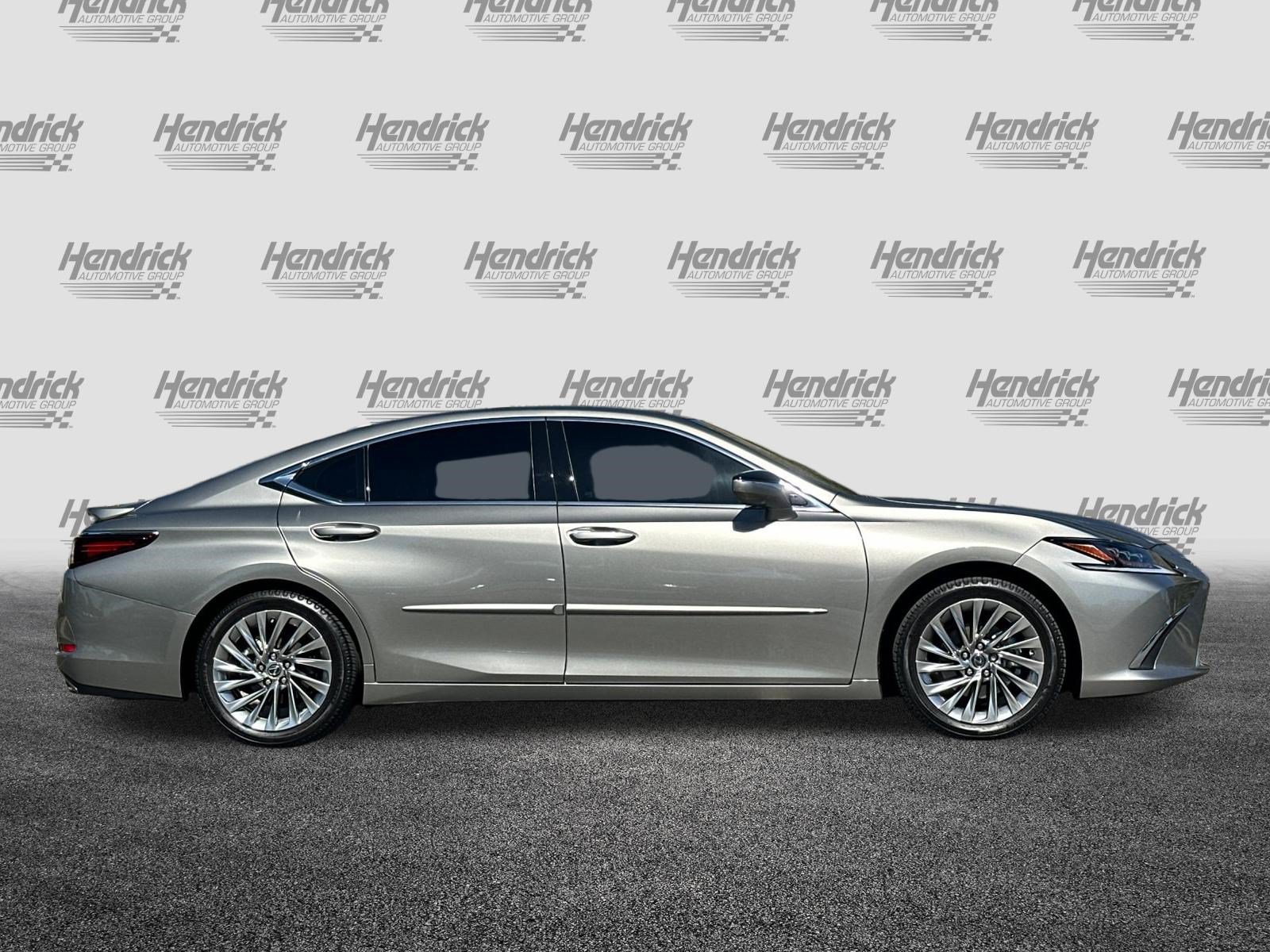 Certified 2021 Lexus ES 350 Ultra Luxury w/ Accessory Package 2 FWD image 3