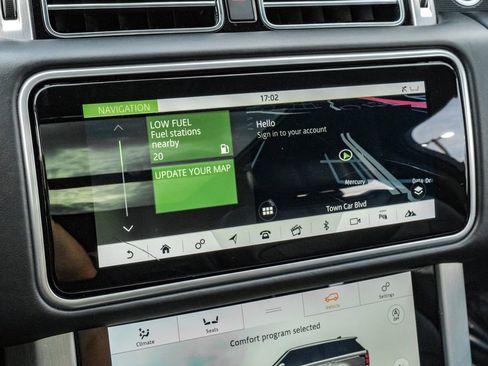 Used 2018 Land Rover Range Rover Supercharged image 22