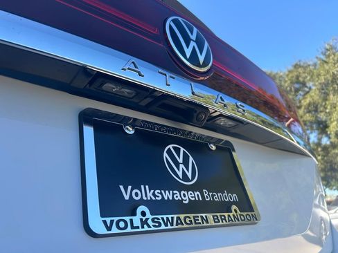 New 2026 Volkswagen Atlas SE image 42