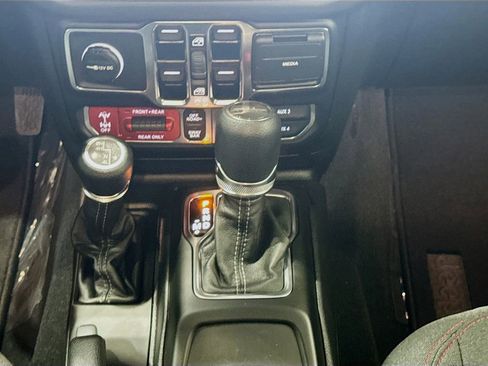 New 2026 Jeep Gladiator Rubicon image 25