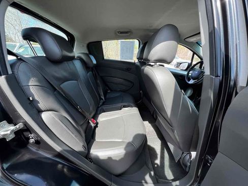 Used 2015 Chevrolet Spark LT image 17