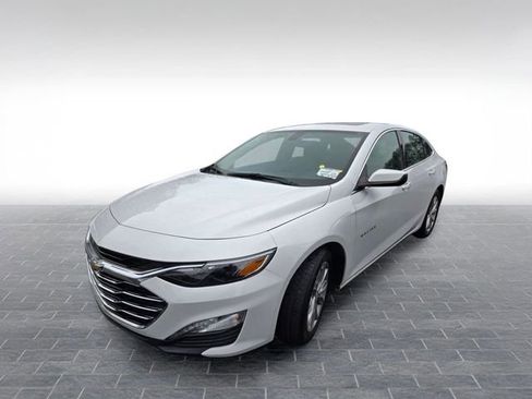 Used 2020 Chevrolet Malibu LT FWD image 3