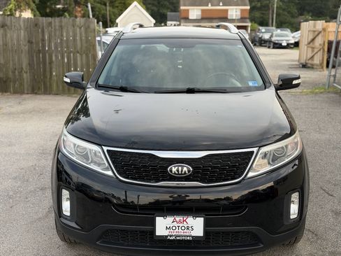 Used 2014 Kia Sorento LX w/ Premium Package AWD/4WD image 4