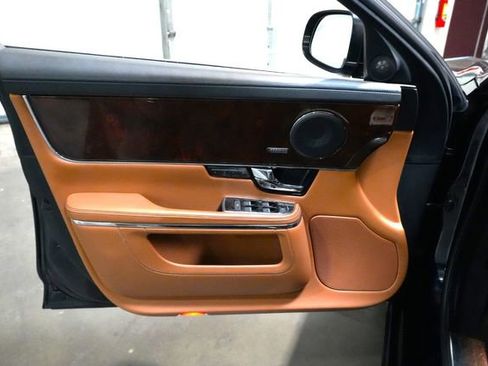 Used 2013 Jaguar XJ Supercharged image 12