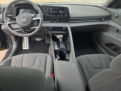 New 2026 Hyundai Elantra SEL Sport Premium FWD image 8