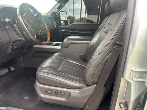 Used 2013 Ford F250 Platinum w/ FX4 Off Road Pkg image 25