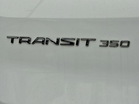 Used 2023 Ford Transit 350 XL image 31