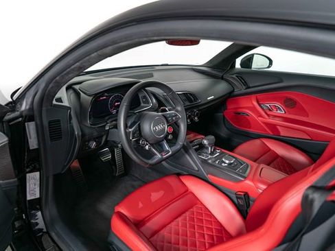 Used 2017 Audi R8 V10 plus image 16