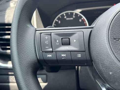 Used 2024 Nissan Rogue S AWD/4WD image 28