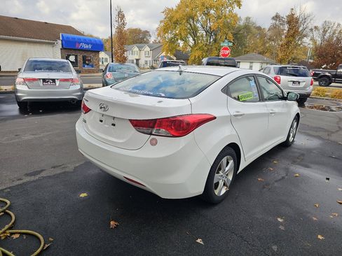 Used 2013 Hyundai Elantra GLS image 10