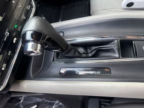 Used 2021 Honda HR-V EX-L image 18