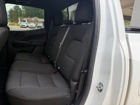Used 2023 Chevrolet Colorado Trail Boss w/ Technology Package AWD/4WD image 10