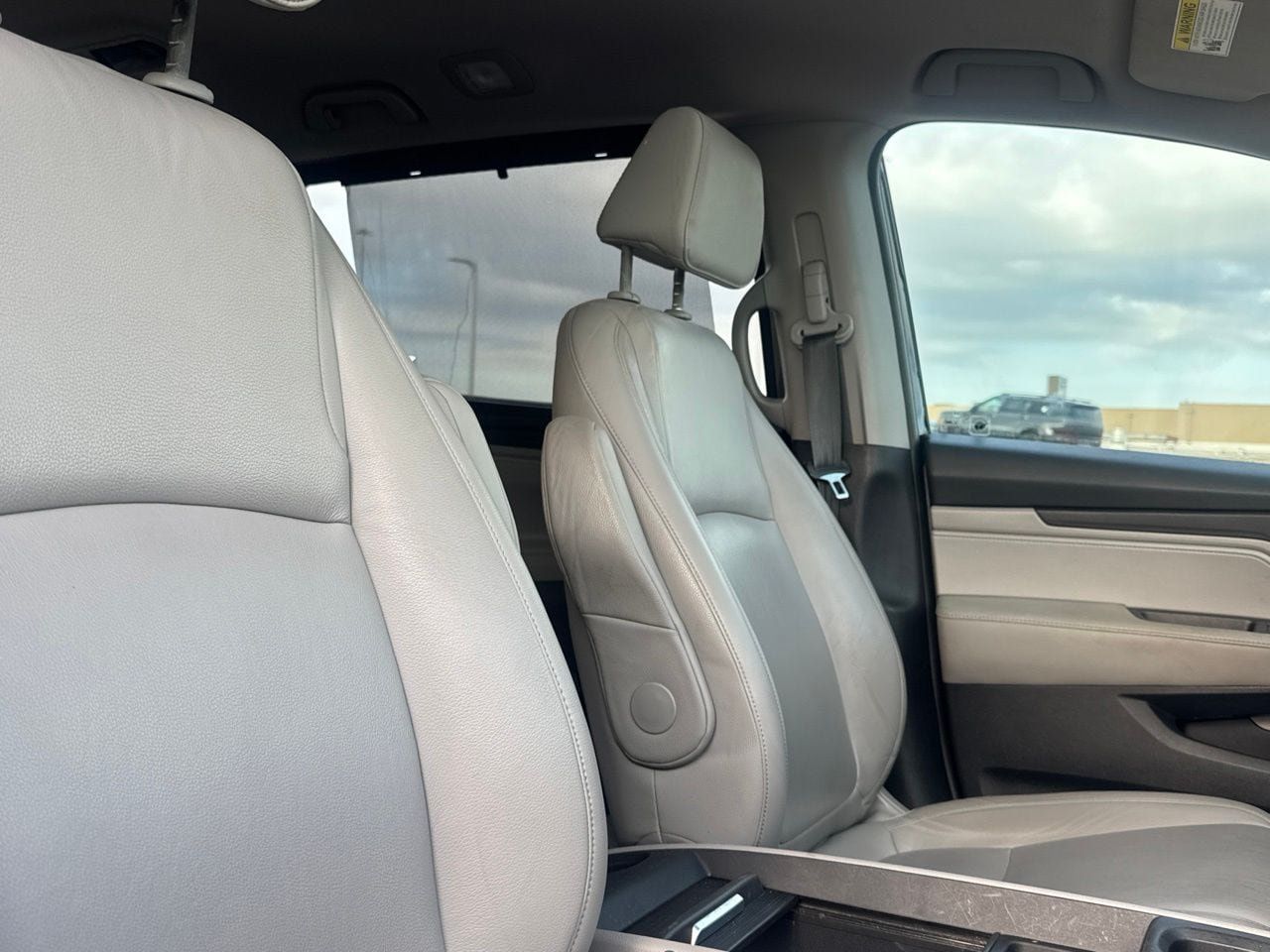 Used 2018 Honda Odyssey EX-L image 34