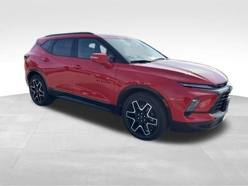 Certified 2023 Chevrolet Blazer RS w/ Driver Confidence II Package AWD/4WD image 7