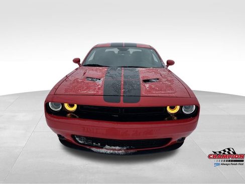 Used 2020 Dodge Challenger SXT w/ Blacktop Package image 11