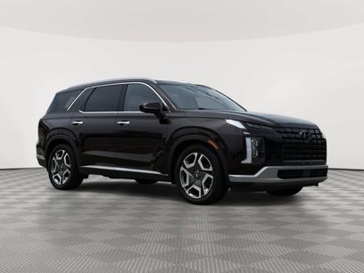 Used 2023 Hyundai Palisade Limited w/ Cargo Package