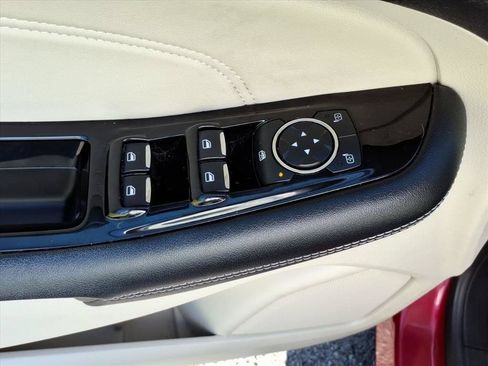 Used 2020 Ford Edge Titanium w/ Equipment Group 301A AWD/4WD image 24