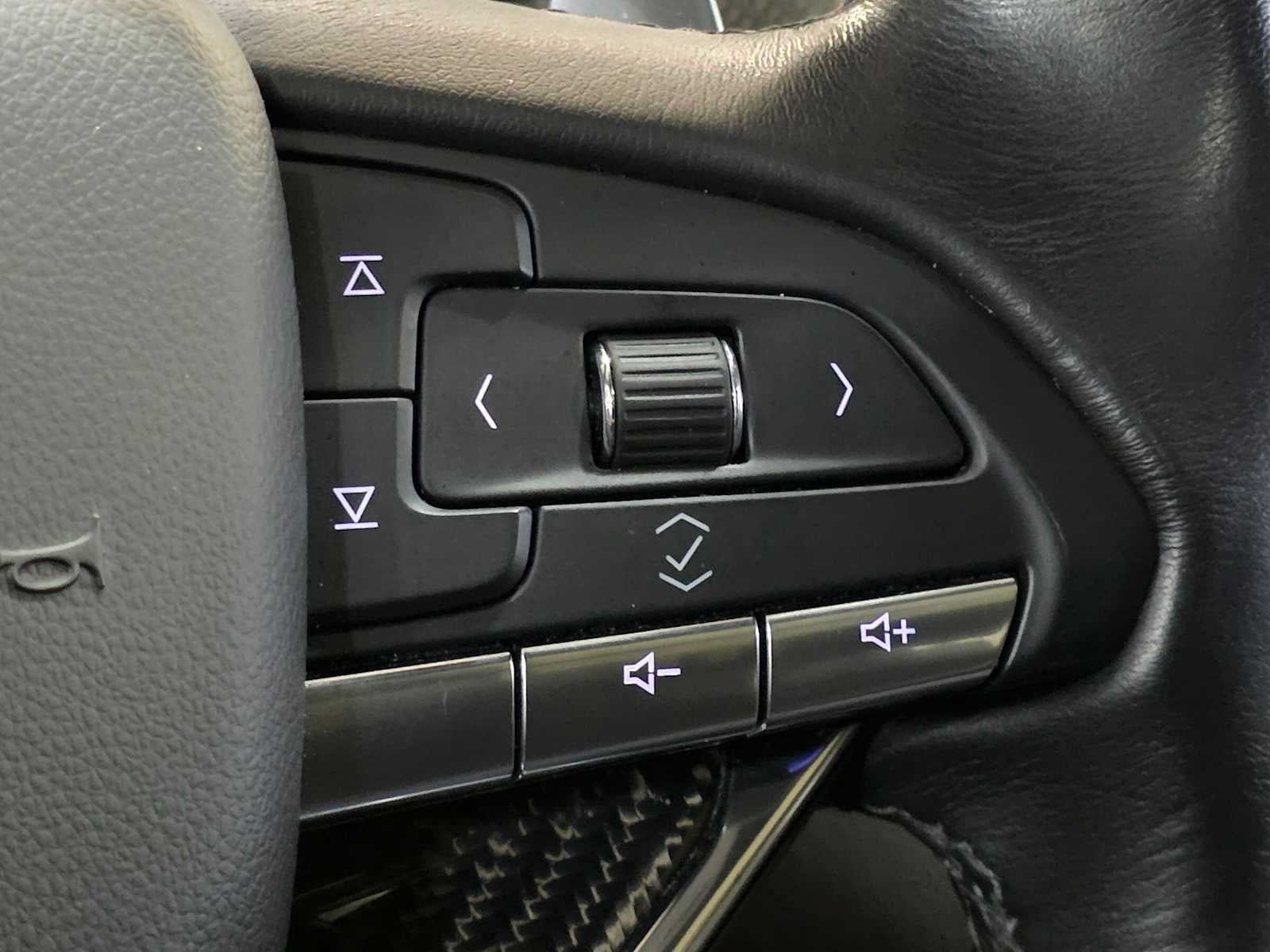 Certified 2020 Cadillac XT6 Sport AWD/4WD image 32