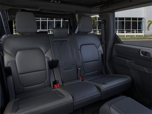 New 2025 Ford Bronco Outer Banks image 11