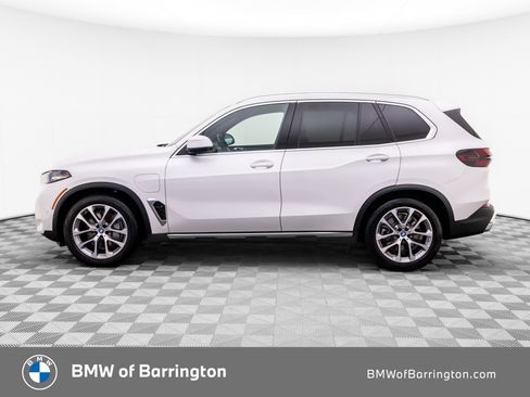 Used 2024 BMW X5 xDrive50e w/ Parking Assistance Package AWD/4WD image 2