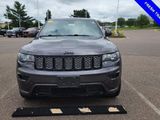 Used 2018 Jeep Grand Cherokee Altitude image 2