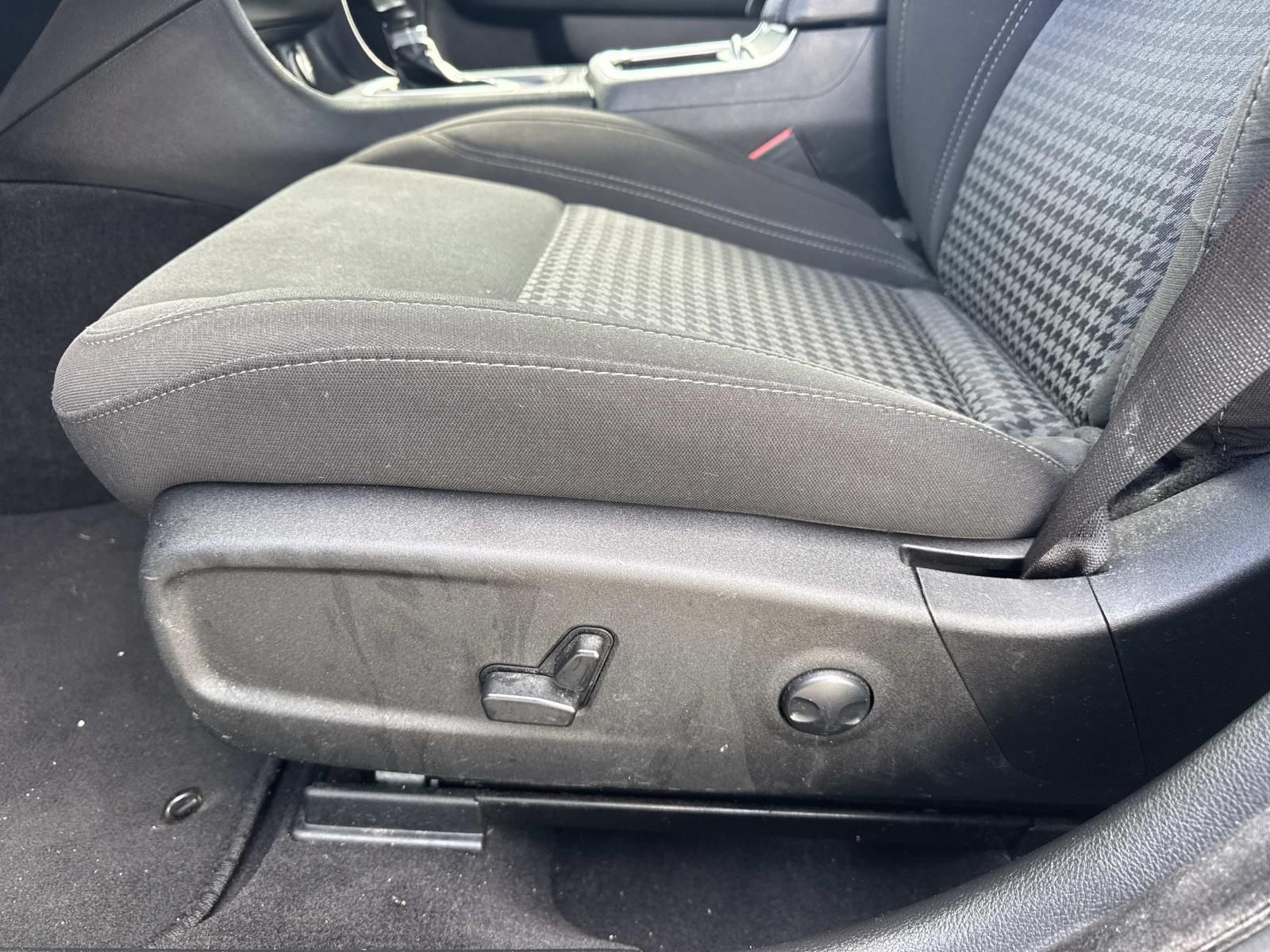 Used 2023 Dodge Charger SXT RWD image 16