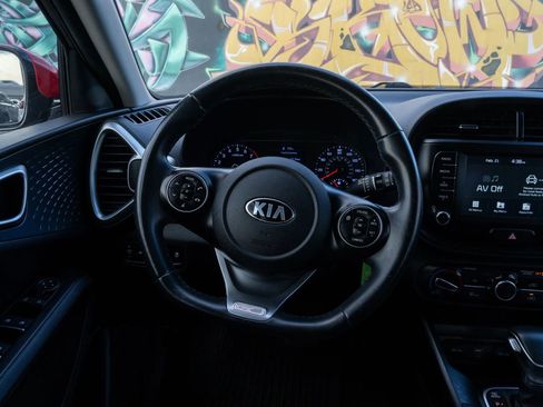 Used 2020 Kia Soul GT-Line image 24