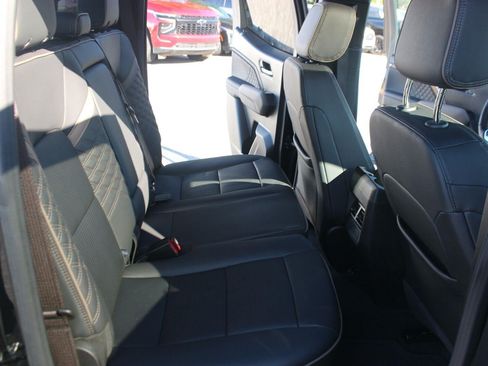 Used 2024 GMC Canyon Denali AWD/4WD image 35