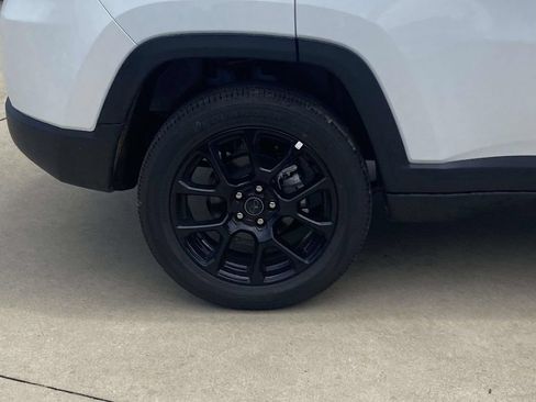 New 2026 Jeep Compass Latitude AWD/4WD image 9