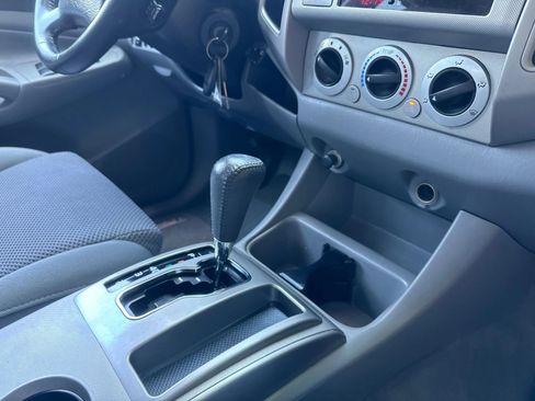Used 2005 Toyota Tacoma PreRunner RWD image 43