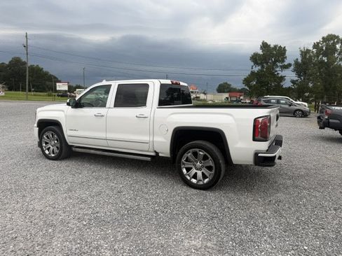 Used 2017 GMC Sierra 1500 Denali w/ Denali Ultimate Package AWD/4WD image 2