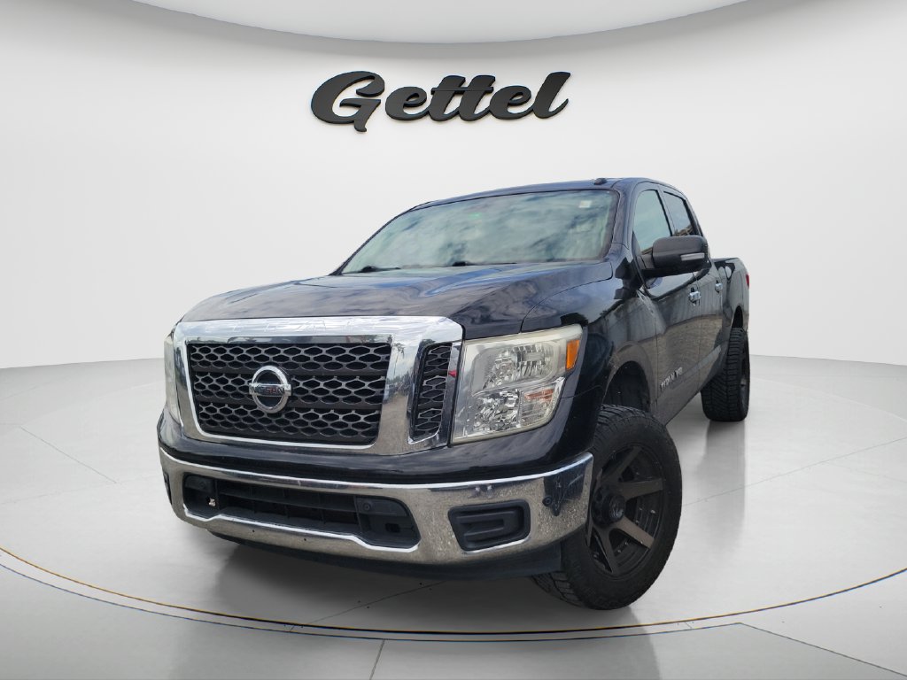 Used 2018 Nissan Titan SV w/ SV Convenience Package RWD image 1
