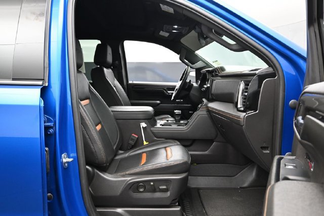 Used 2023 GMC Sierra 1500 AT4 w/ AT4 Premium Package AWD/4WD image 30