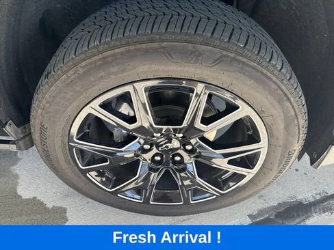 Used 2026 Chevrolet Tahoe High Country AWD/4WD image 24